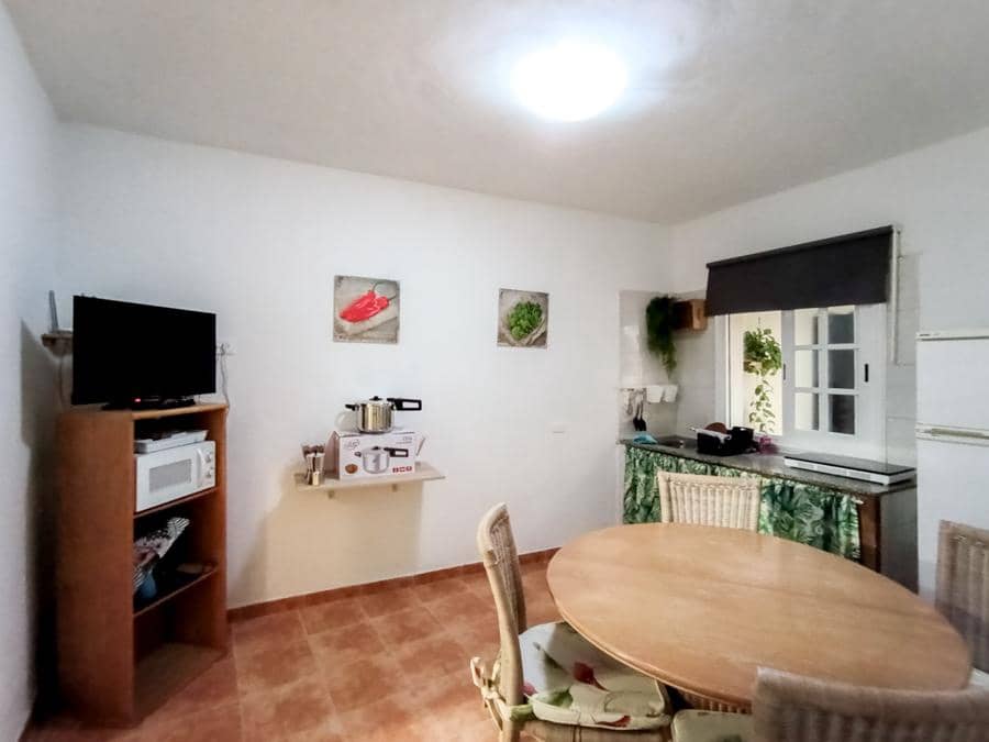 10 sovrum Villa till salu i Granadilla de Abona - 460 000 € (Ref: 9337169)