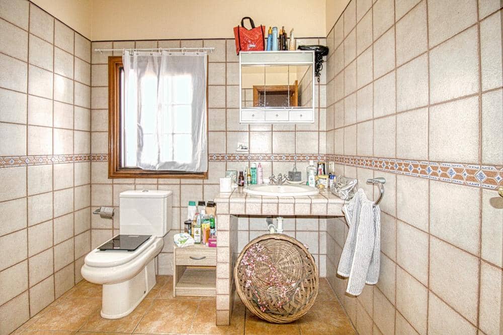 5 chambre Villa/Maison à vendre à Costa del Silencio avec piscine - 790 000 € (Ref: 9399961)