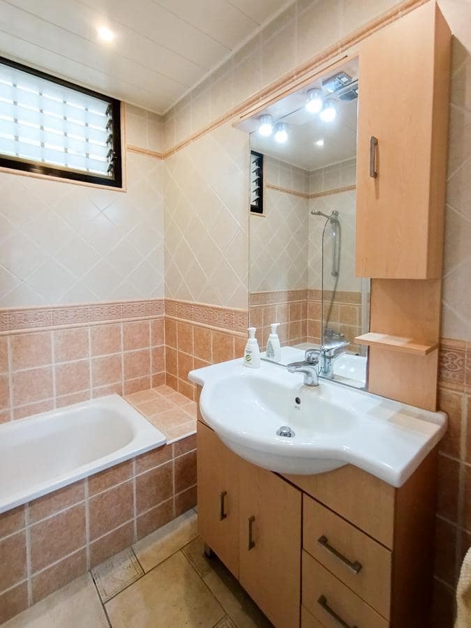 2 bedroom Flat for sale in Los Cristianos - € 460,000 (Ref: 9400358)