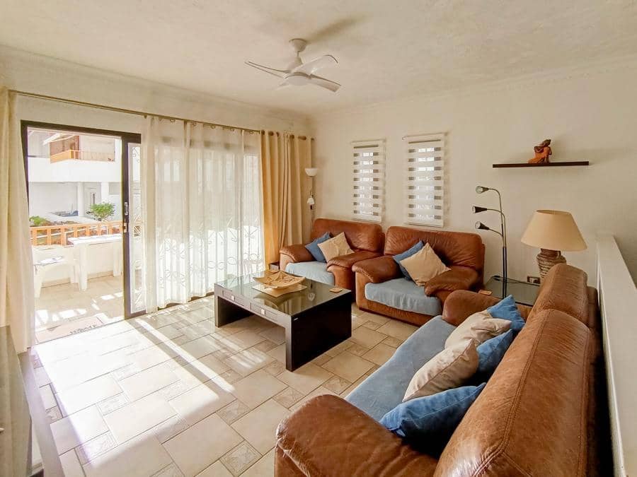 2 bedroom Flat for sale in Los Cristianos - € 460,000 (Ref: 9400358)