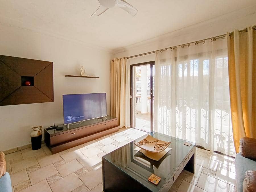 2 bedroom Flat for sale in Los Cristianos - € 460,000 (Ref: 9400358)