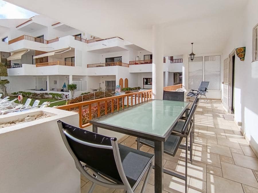2 bedroom Flat for sale in Los Cristianos - € 460,000 (Ref: 9400358)