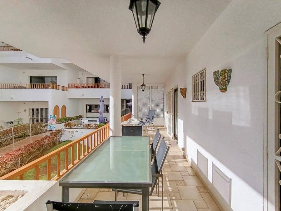 2 bedroom Flat for sale in Los Cristianos - € 460,000 (Ref: 9400358)