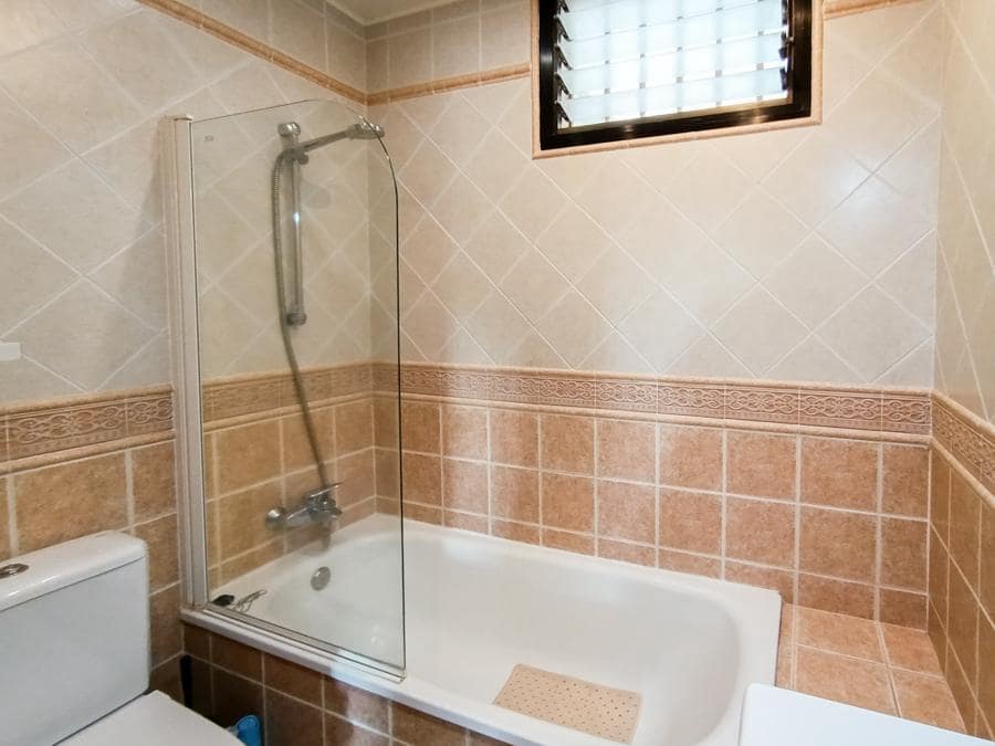 2 bedroom Flat for sale in Los Cristianos - € 460,000 (Ref: 9400358)