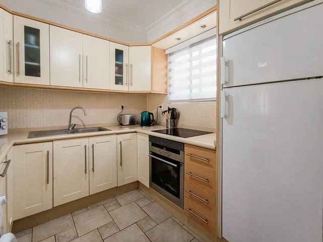 2 sypialnia Mieszkanie na sprzedaż w Los Cristianos, Arona - 460 000 € (Ref: 9400358)