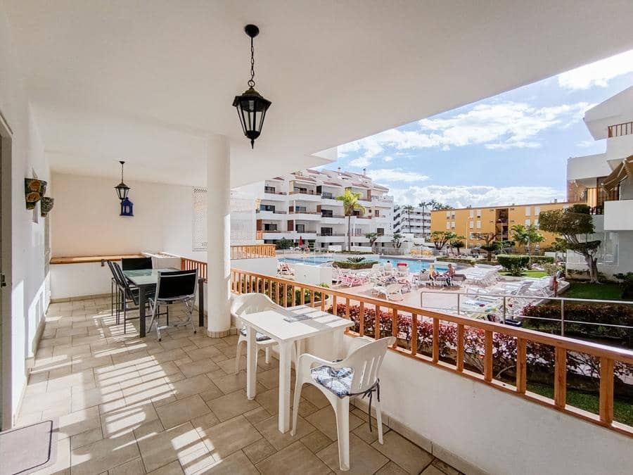 2 bedroom Flat for sale in Los Cristianos - € 460,000 (Ref: 9400358)