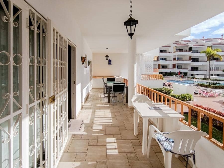 2 bedroom Flat for sale in Los Cristianos - € 460,000 (Ref: 9400358)