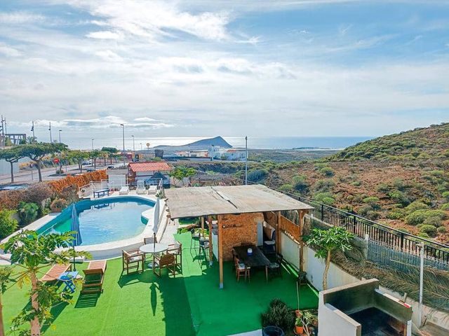 6 soverom Villa til salgs i Granadilla de Abona med svømmebasseng - € 799 000 (Ref: 9434927)