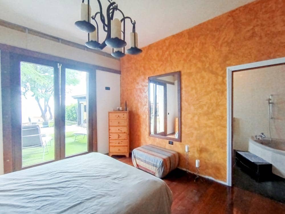 Chalet de 3 habitaciones en Candelaria en venta - 490.000 € (Ref: 9464877)
