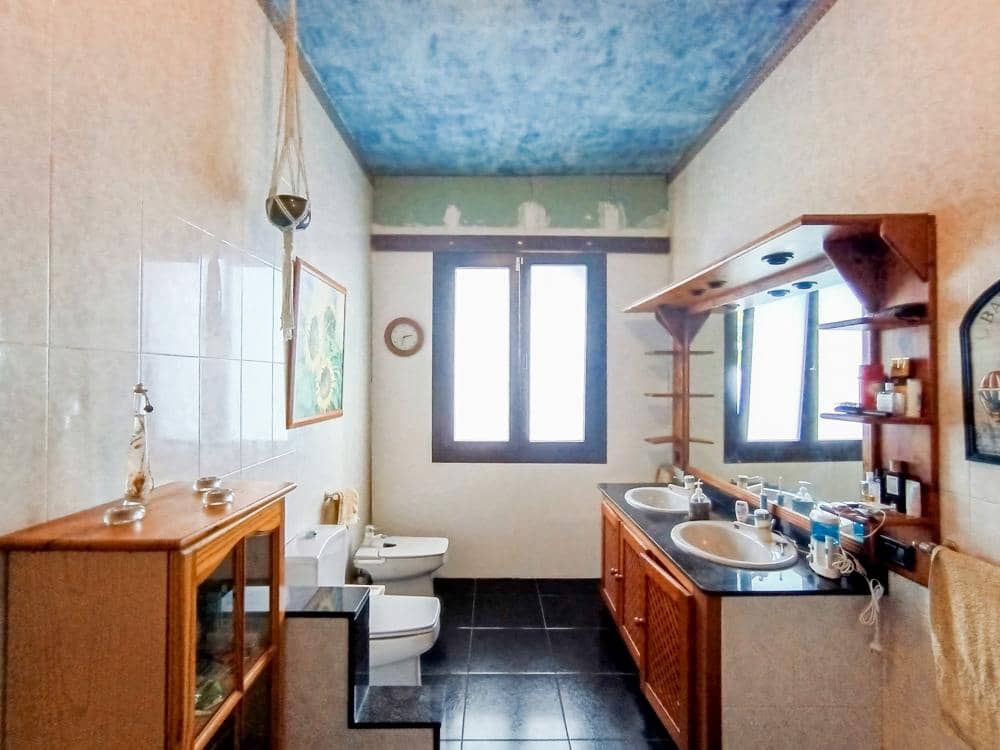 Chalet de 3 habitaciones en Candelaria en venta - 490.000 € (Ref: 9464877)