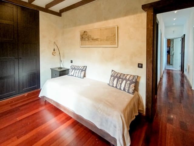 Chalet de 3 habitaciones en Candelaria en venta - 490.000 € (Ref: 9464877)