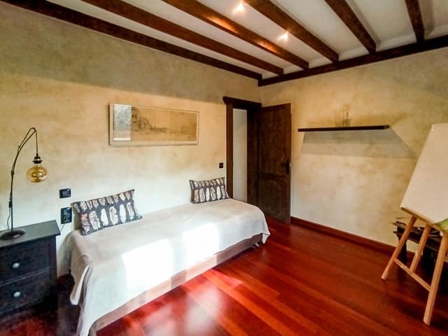 Chalet de 3 habitaciones en Candelaria en venta - 490.000 € (Ref: 9464877)