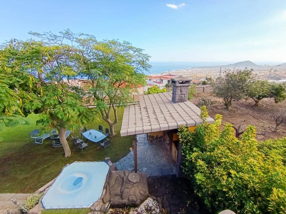 Chalet de 3 habitaciones en Candelaria en venta - 490.000 € (Ref: 9464877)