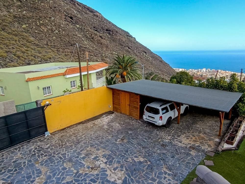 Chalet de 3 habitaciones en Candelaria en venta - 490.000 € (Ref: 9464877)