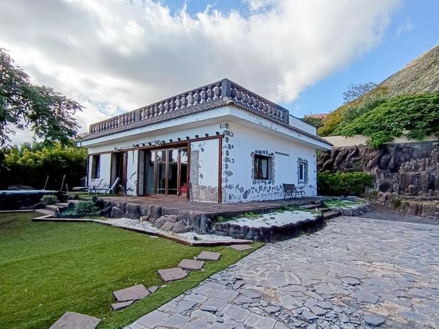 Chalet de 3 habitaciones en Candelaria en venta - 490.000 € (Ref: 9464877)