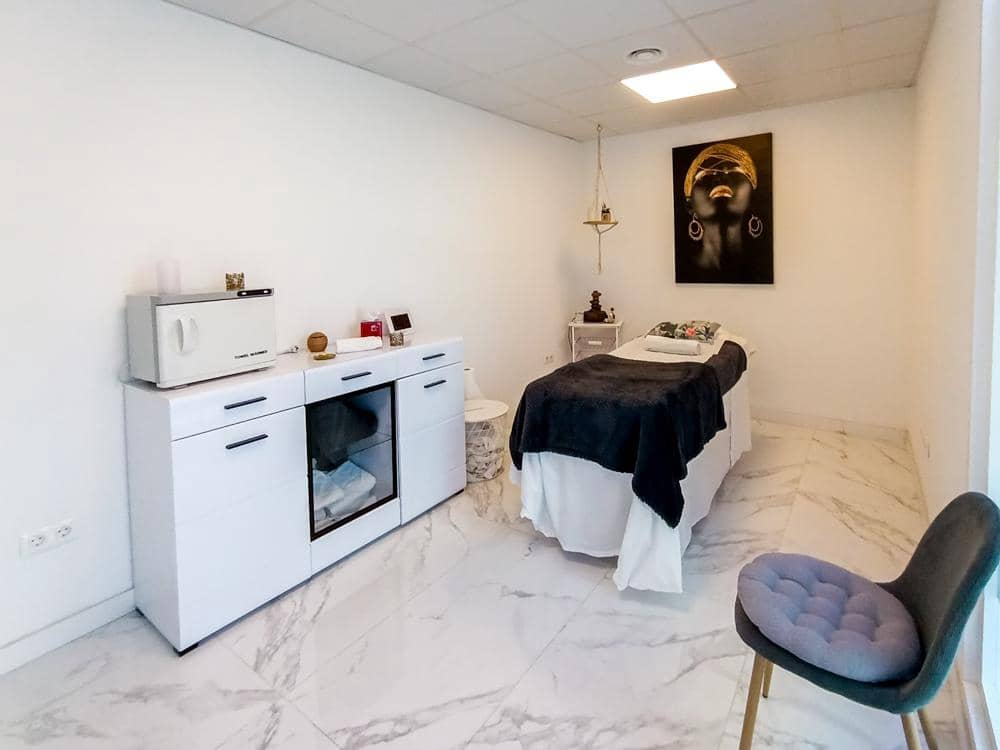 10 soverom Bedrift til salgs i Costa Adeje - € 650 000 (Ref: 9481599)