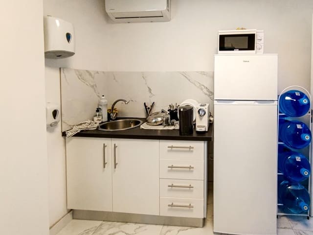 10 soverom Bedrift til salgs i Torviscas Bajo, Adeje - € 650 000 (Ref: 9481599)