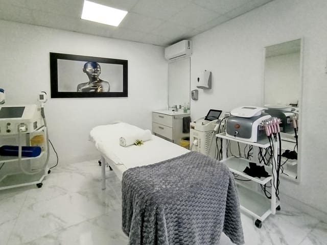 10 soverom Bedrift til salgs i Torviscas Bajo, Adeje - € 650 000 (Ref: 9481599)