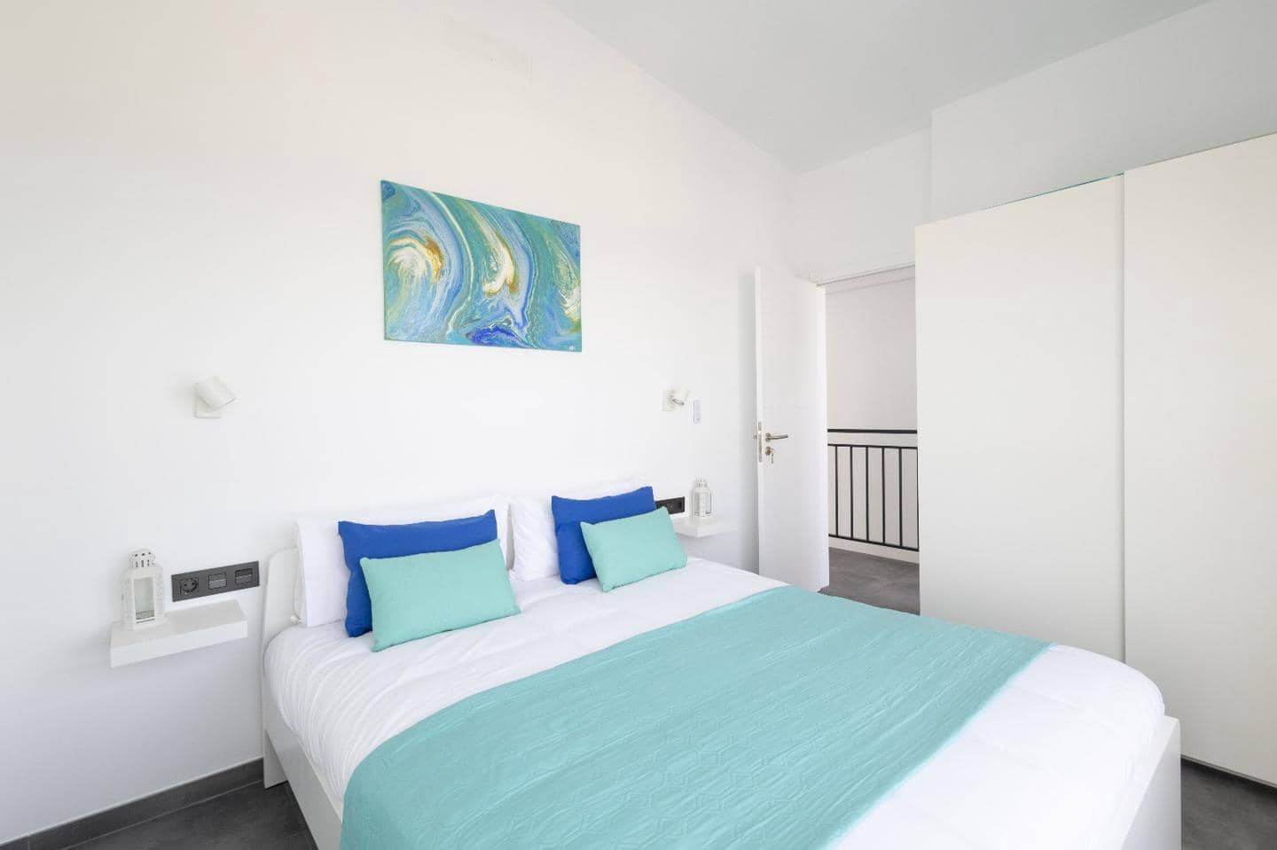 2 bedroom Villa for sale in Arico - € 590,000 (Ref: 9481649)