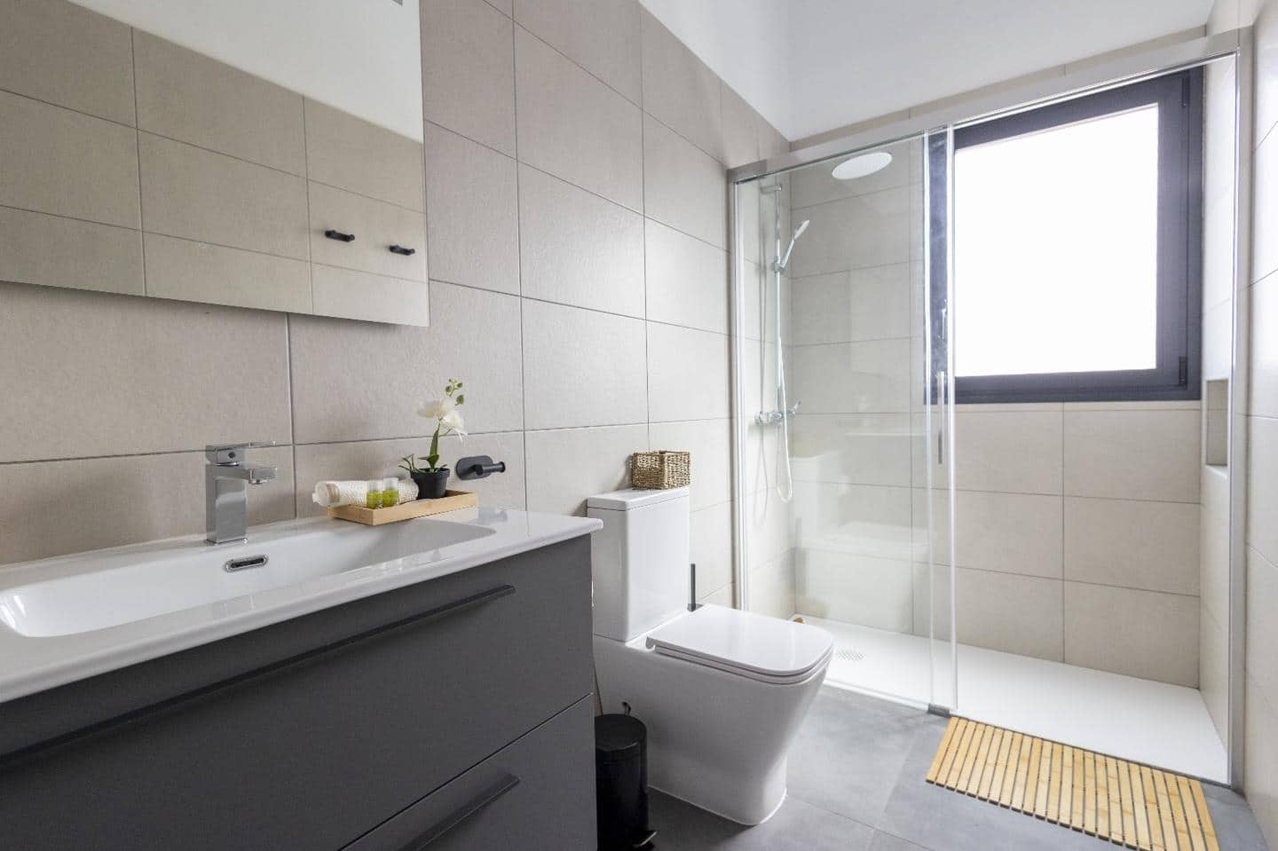 2 bedroom Villa for sale in Arico - € 590,000 (Ref: 9481649)