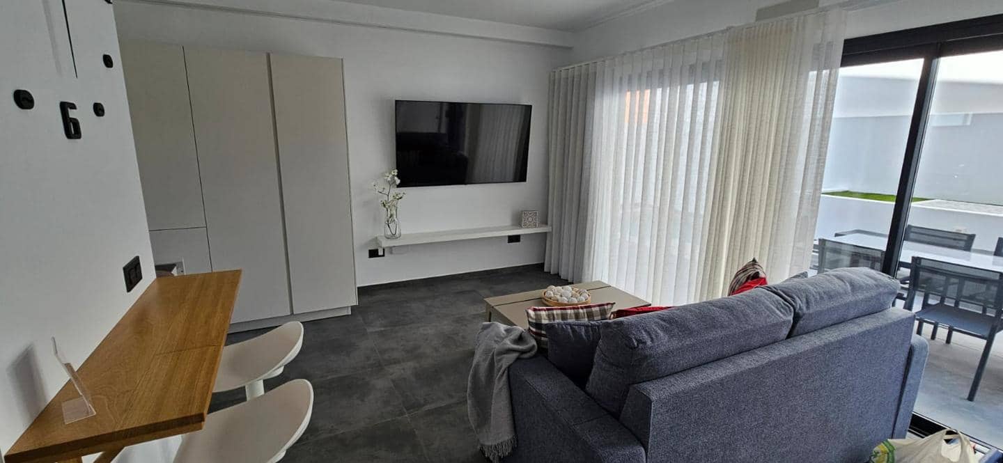 2 bedroom Villa for sale in Arico - € 590,000 (Ref: 9481649)