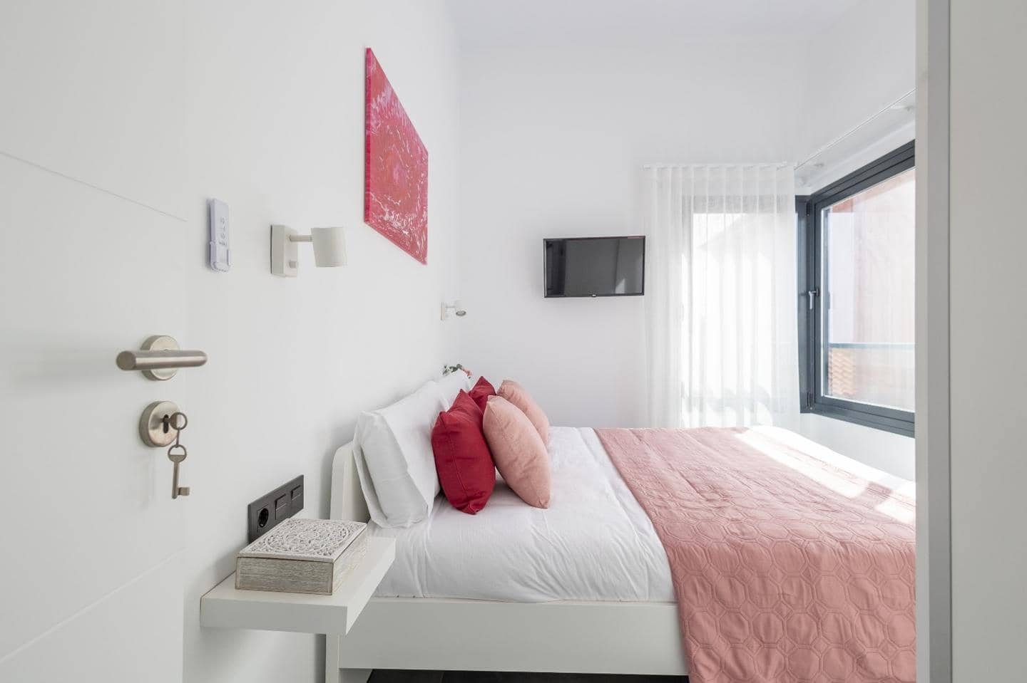 2 bedroom Villa for sale in Arico - € 590,000 (Ref: 9481649)