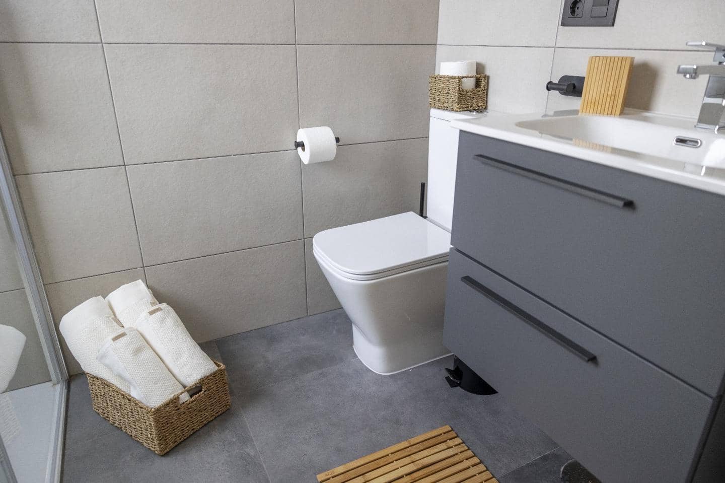 2 bedroom Villa for sale in Arico - € 590,000 (Ref: 9481649)