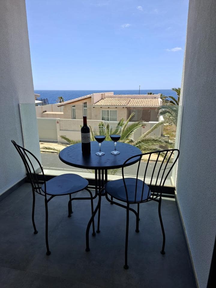 2 bedroom Villa for sale in Arico with pool garage - € 549,000 (Ref: 9481649)