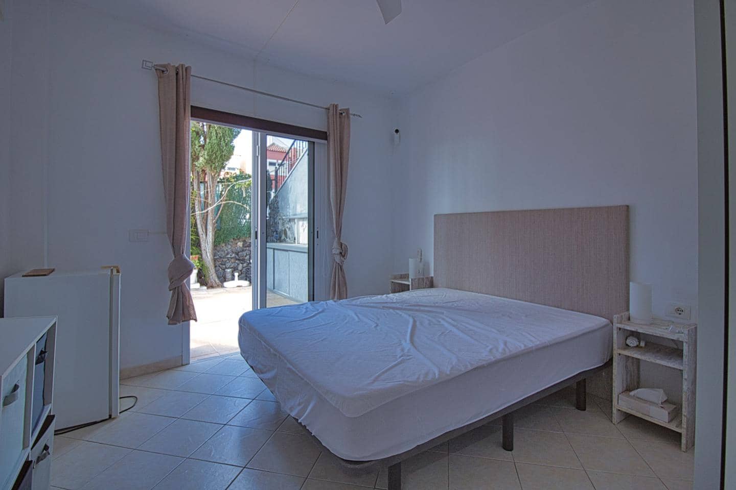 2 bedroom Flat for sale in Callao Salvaje with garage - € 439,000 (Ref: 9540580)