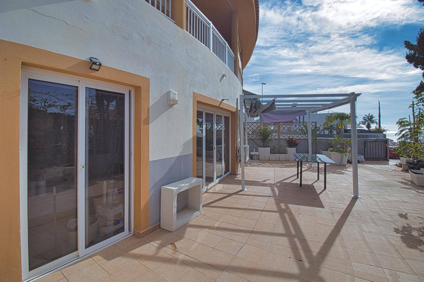 2 bedroom Flat for sale in Callao Salvaje with garage - € 439,000 (Ref: 9540580)