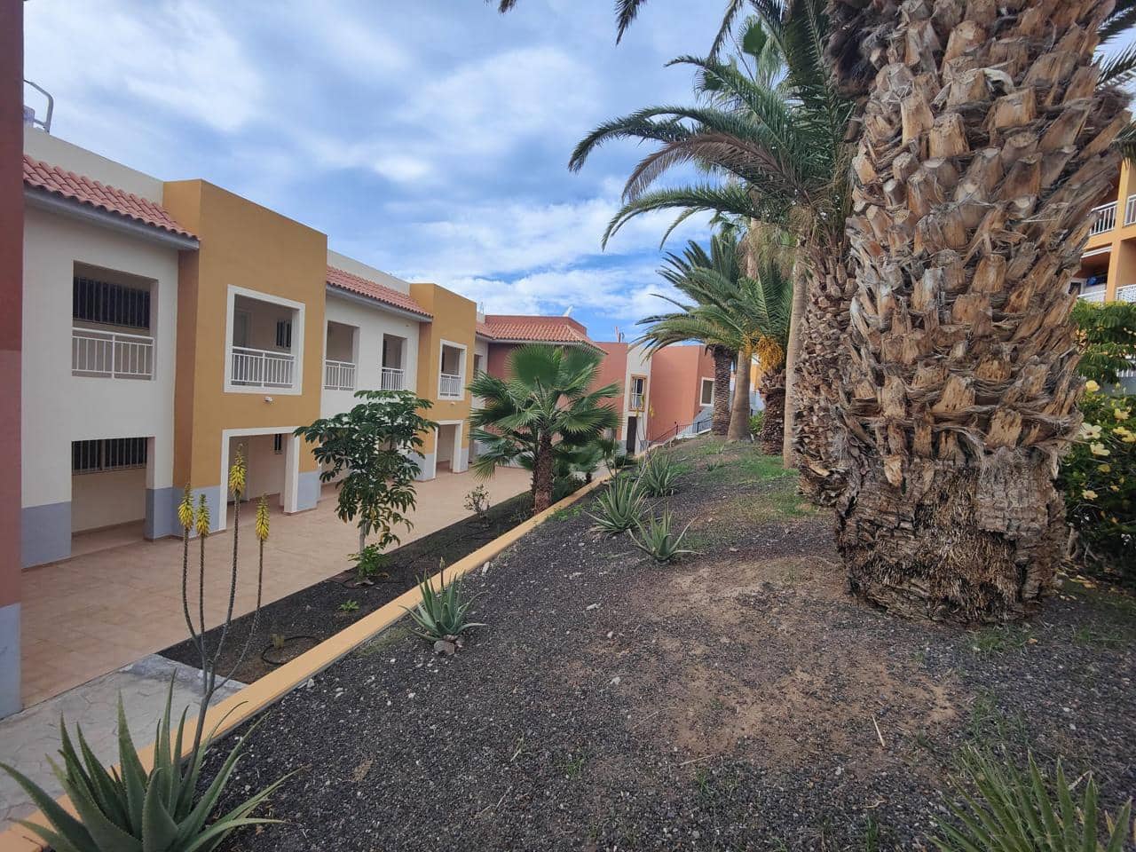 2 bedroom Flat for sale in Callao Salvaje with garage - € 439,000 (Ref: 9540580)