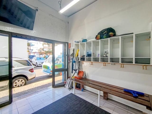 2 slaapkamer Bedrijf te koop in Arona - € 180.000 (Ref: 9557633)