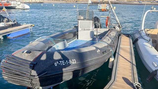 2 slaapkamer Bedrijf te koop in Arona - € 180.000 (Ref: 9557633)