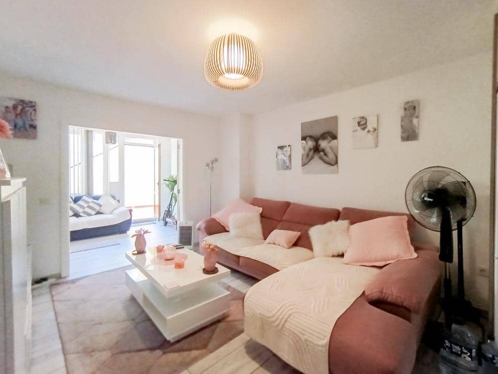 2 slaapkamer Flat te koop in Los Cristianos - € 350.000 (Ref: 9590829)