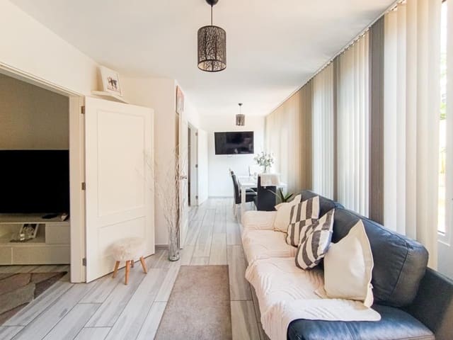 2 slaapkamer Flat te koop in Los Cristianos, Arona - € 350.000 (Ref: 9590829)