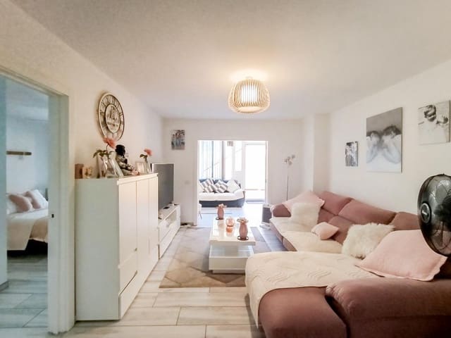 2 slaapkamer Flat te koop in Los Cristianos, Arona - € 350.000 (Ref: 9590829)