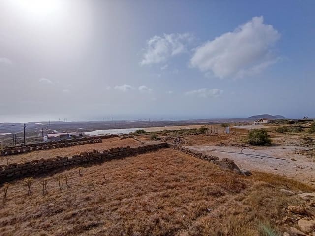 Ubebygd land til salgs i Chimiche, Granadilla de Abona - € 165 000 (Ref: 9694433)