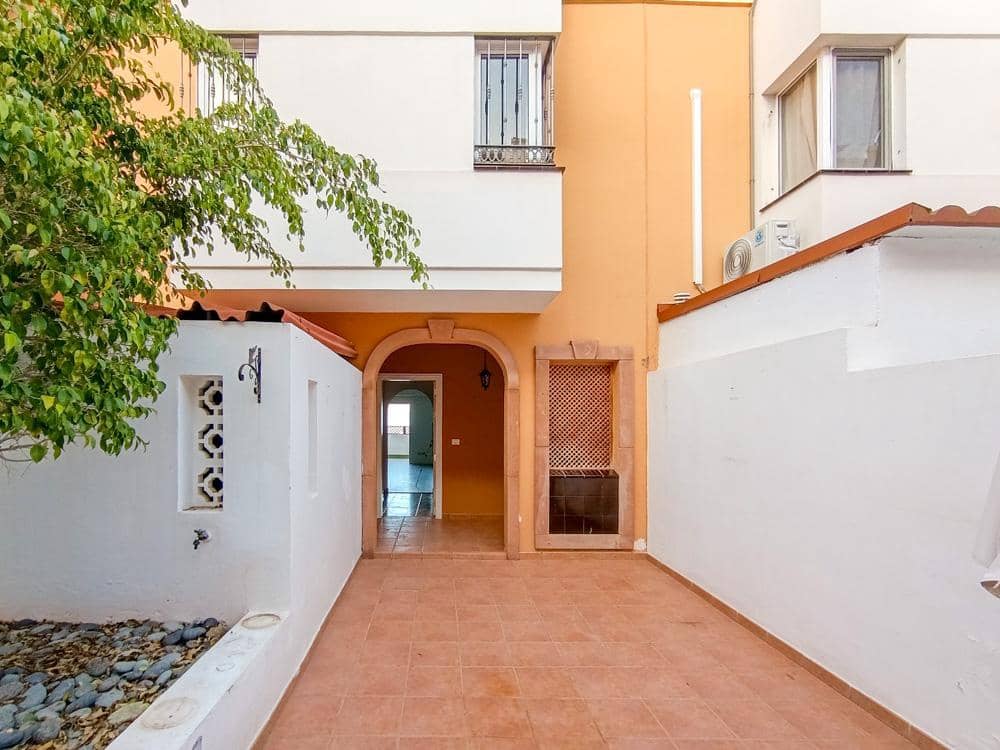 3 chambre Villa/Maison à vendre à Costa Adeje - 538 000 € (Ref: 9769944)