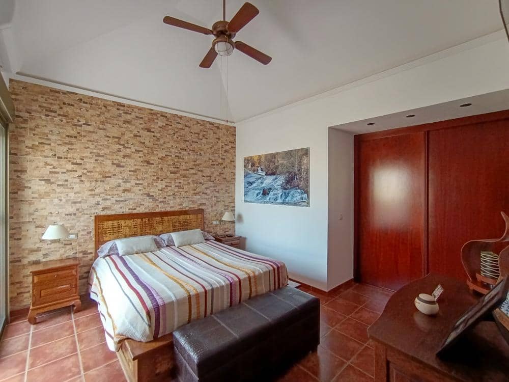 2 bedroom Villa for sale in La Tejita - € 595,000 (Ref: 9827509)