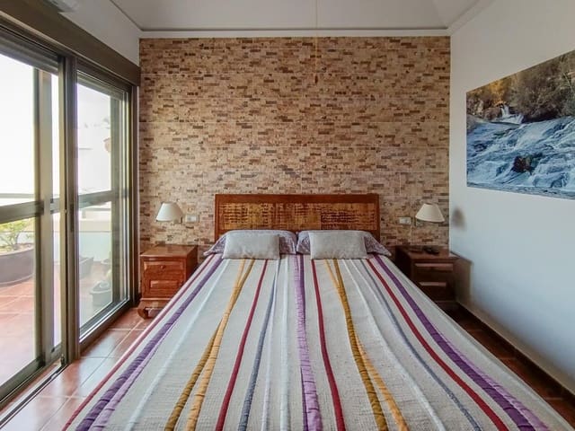 2 soveværelse Villa til salg i La Tejita, Granadilla de Abona - € 595.000 (Ref: 9827509)