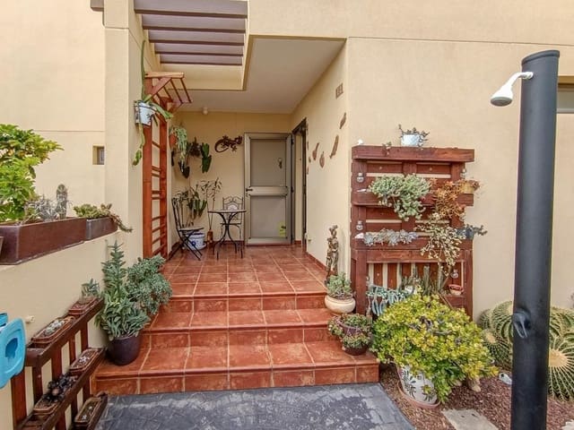 2 soveværelse Villa til salg i La Tejita, Granadilla de Abona - € 595.000 (Ref: 9827509)