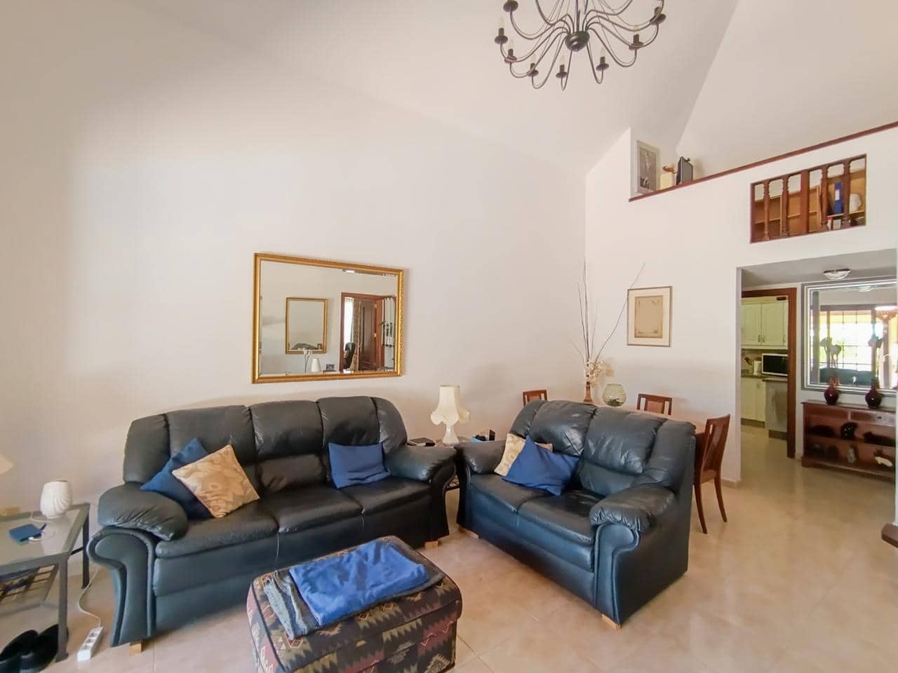 3 bedroom Villa for sale in Parque de la Reina - € 625,000 (Ref: 9895431)