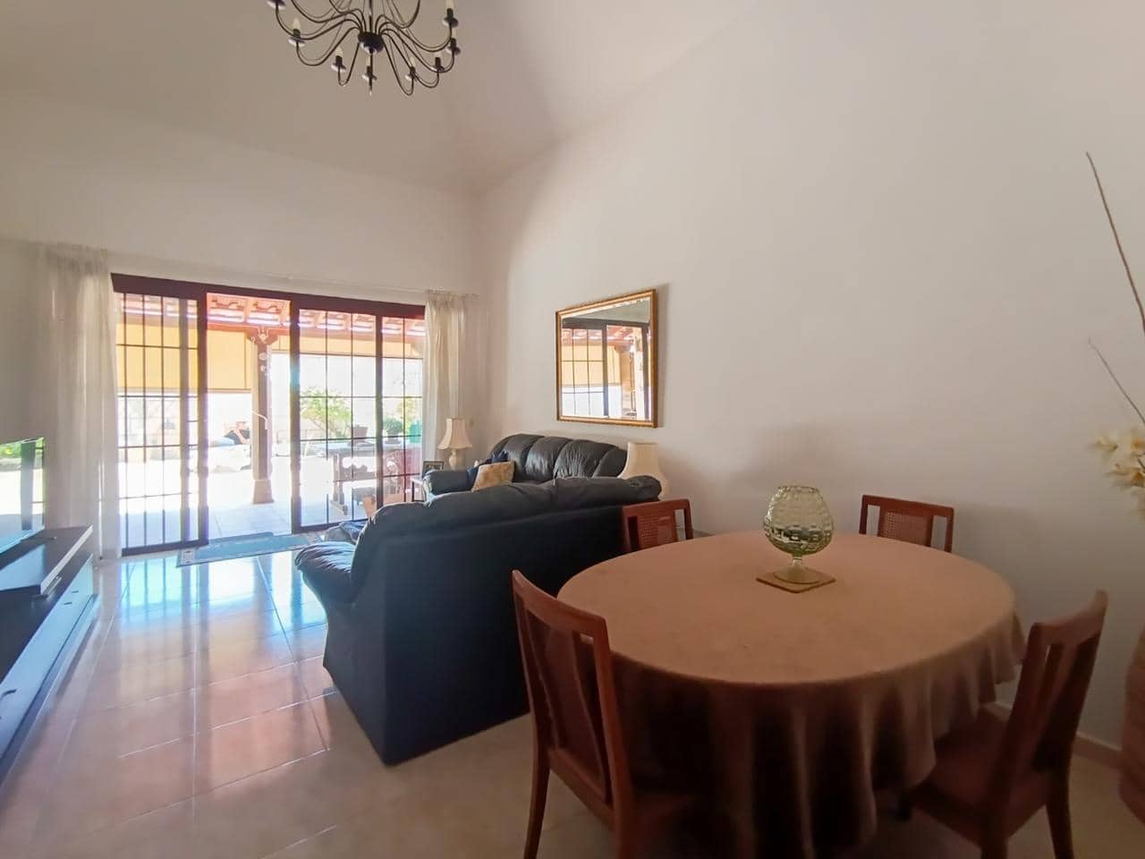 3 bedroom Villa for sale in Parque de la Reina - € 625,000 (Ref: 9895431)