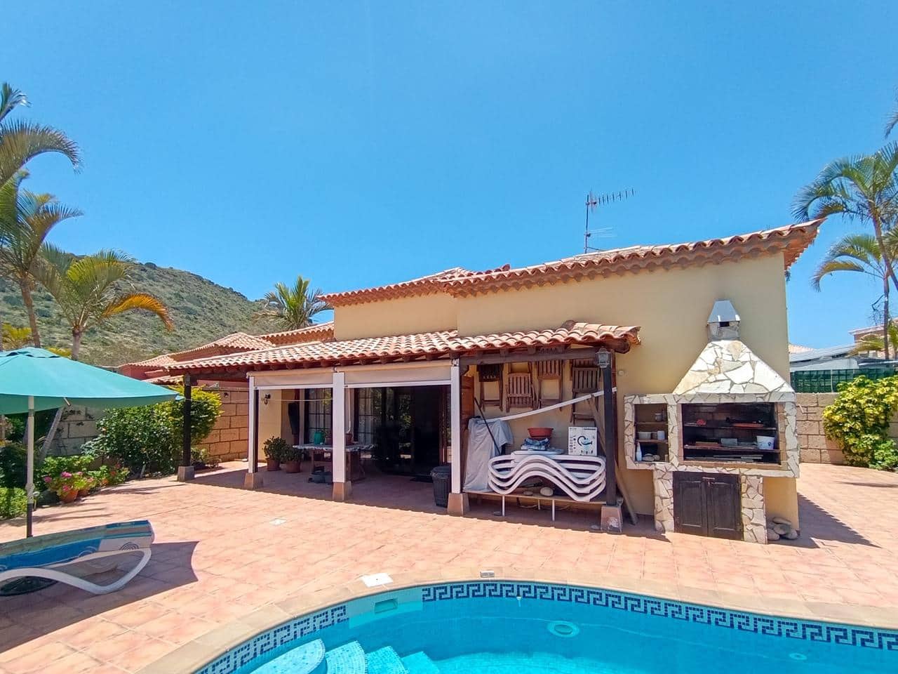 3 bedroom Villa for sale in Parque de la Reina - € 625,000 (Ref: 9895431)