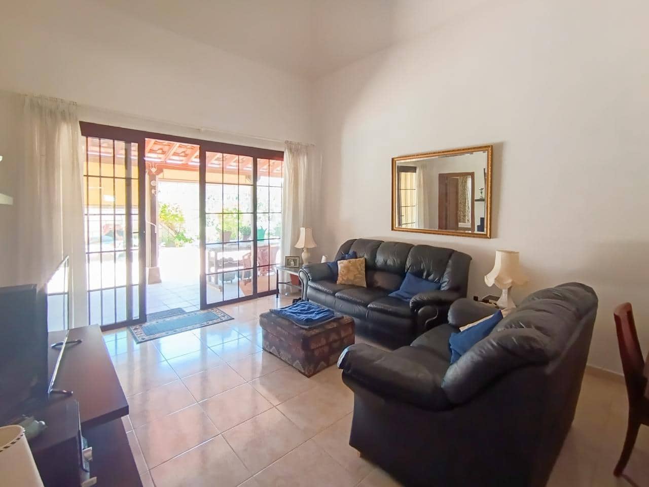 3 bedroom Villa for sale in Parque de la Reina - € 625,000 (Ref: 9895431)