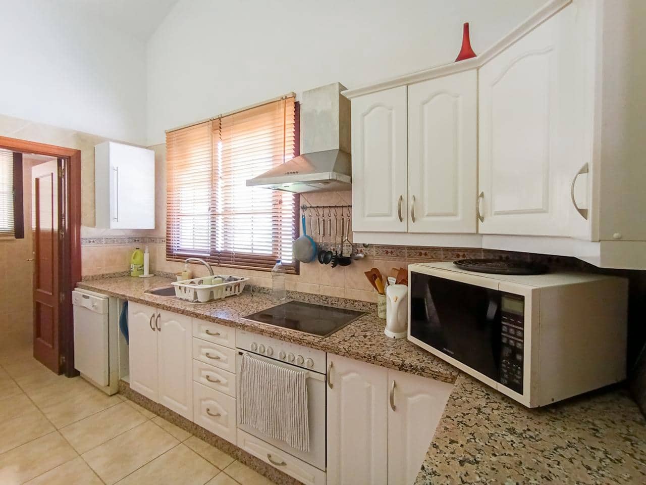 3 bedroom Villa for sale in Parque de la Reina - € 625,000 (Ref: 9895431)