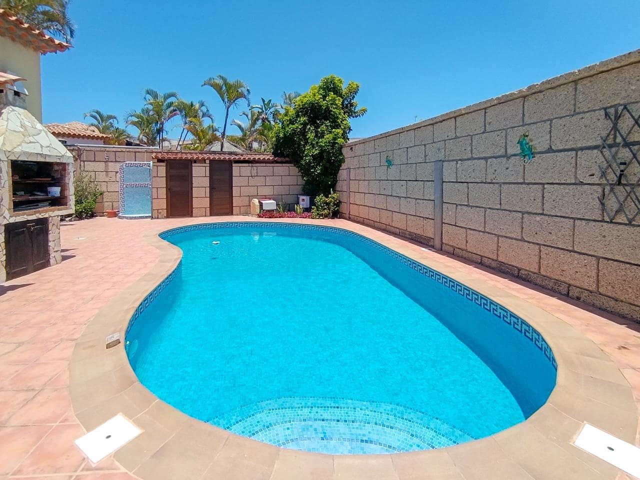 3 bedroom Villa for sale in Parque de la Reina - € 625,000 (Ref: 9895431)