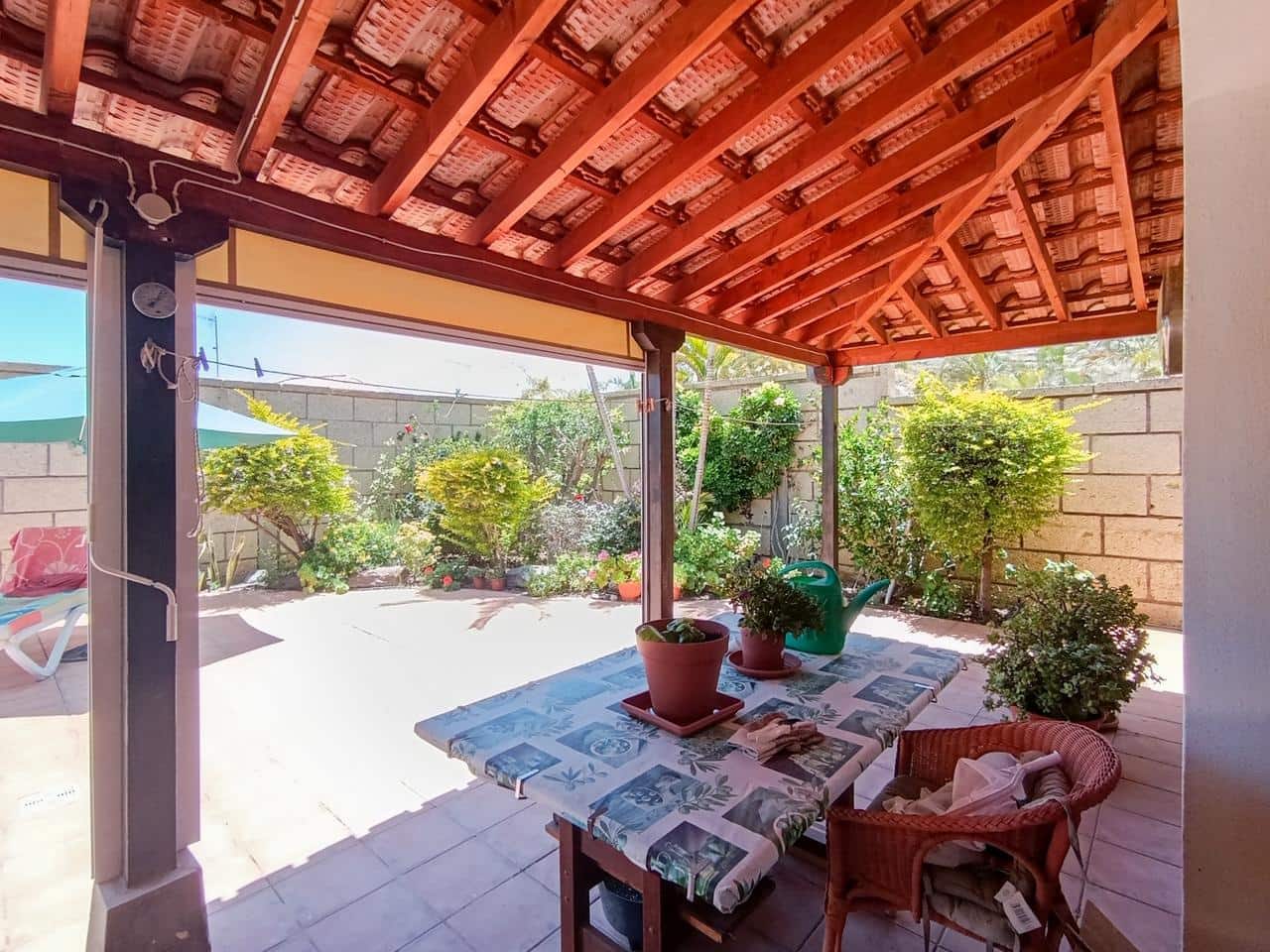 3 bedroom Villa for sale in Parque de la Reina - € 625,000 (Ref: 9895431)