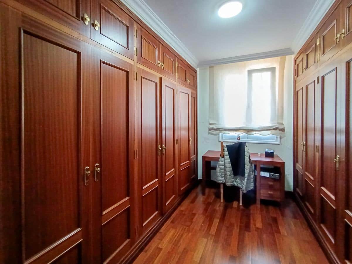 3 bedroom Villa for sale in San Cristobal de La Laguna - € 375,000 (Ref: 9972543)