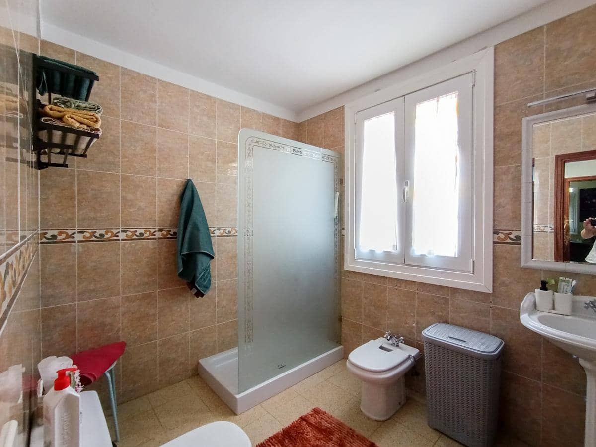 3 bedroom Villa for sale in San Cristobal de La Laguna - € 375,000 (Ref: 9972543)